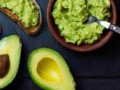 Chim korisniy avocado