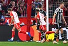 Bayern - Manchester United 4:3 Video of goals and review of the Champions League match
