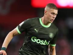 Dovbik plays from the First Hwylin against Kadiz