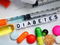 Why is it important to have dinner for people with diabetes: an expert answer