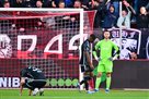 Ajax lost to Utrecht in a special match and dropped to the previous place in Yeredivisie