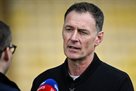 Sutton - about Bruno Fernandes: The girl is furious, she was not made to be the captain of Manchester United