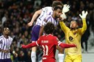 Toulouse, in a match with a special final, slowed down Liverpool s progress to the European League playoffs