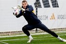 Lunin met with a known agent at Madrid airport