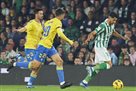 Betis beat Las Palmas to a minimum