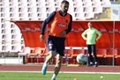 Kalyuzhny turning to the LNZ starting warehouse for the match against Chornomorets