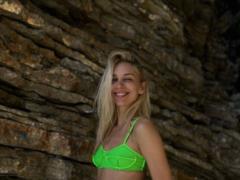 Звезда  Женского Квартала  Товстолес топлесс позировала на балконе на Тенерифе