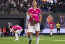 Chicharito continue his career in his local club