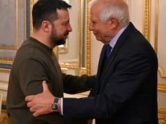 Зеленский обсудил с Боррелем поставки Украине дополнительного вооружения