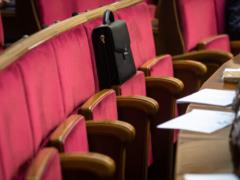 Кодекс депутатской этики: легко нарушить, сложно принять, невозможно договориться