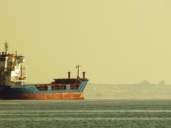 Российский нефтяной танкер совершил почти мгновенный разворот после введения санкций США — Bloomberg
