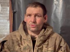 Оккупант посреди поля ждал российский БпЛА, но бойцы 47-й ОМБр оказались быстрее. Так он и оказался в плену