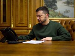 Зеленский провел телефонный разговор с Макроном: говорили о гарантиях безопасности и оружии