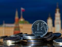 Курс рубля отреагировал на новости о смерти Навального