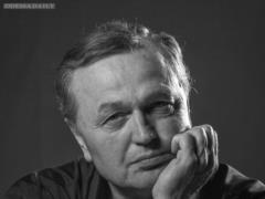 Світлої пам яті Артиста
