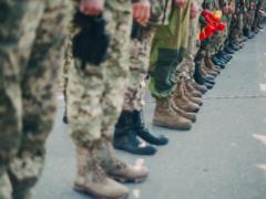 Зеленский внес в ВРУ законопроект о демобилизации срочников