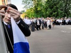 Россияне обязали все учебные заведения на оккупированных территориях вывешивать «триколор» – ЦНС
