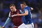 nuclear submarine. Everton and Mikolenko sacrificed West Ham, Tottenham made a comeback against Crystal Peles and more