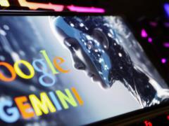 Кого и почему невзлюбил чат-бот Google