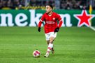PSV want Vikupiti Desta y Barcelona