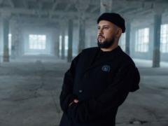 MONATIK вернулся в танцевальное прошлое и устроил увлекательное шоу в театре