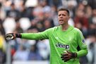 Juventus is ready to extend the contract with Szczesny due to salary cuts