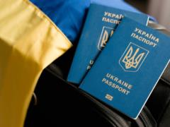 С апреля оформить загранпаспорт станет дороже