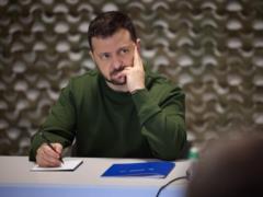 Зеленский не исключает возможности проведения контрнаступления в 2024-м:  Если ты чего-то не сделаешь, это сделает Россия 
