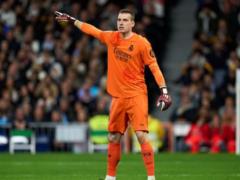 Lunin signed with Jorde Mendes