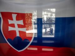 Второй тур президентских выборов в Словакии — это соревнование между Западом и Россией — Politico