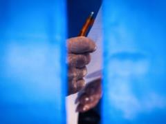 Осенью 2023 года больше граждан, чем сейчас, были против выборов во время войны. Но таковых все еще большинство