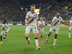  Байер  спасся в игре с  Боруссией  Дортмунд и продлил свою рекордную беспроигрышную серию