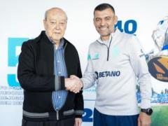 Порту продовжив контракт з Консейсау