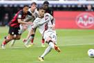 Palacios, Glozek and Hoffmann walked to Bayer s starting warehouse for the match against Romi
