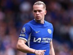 Mudryk plays for Pershev Khvylin against Nottingham Forest