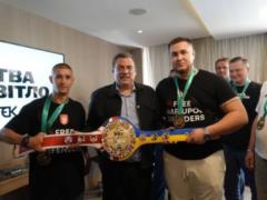 Битва за свет: президент WBC Сулейман поздравил украинских ветеранов и выразил им уважение