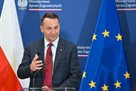 Війна, день 822. США знищать усі позиції росіян в Україні, якщо ті застосують ядерну зброю — глава МЗС Польщі Сікорський