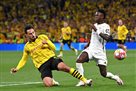Hummels repeating the historical achievement of Lucio in the Champions League