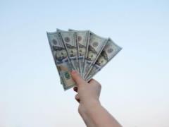 Курс валют на 11 июня: сколько стоят доллар, евро и злотый