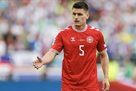 Меле зіграє з перших хвилин проти Англії
