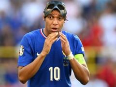 The duel between penalty takers Lewandowski and Mbappe ended in favor of Austria