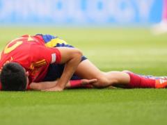 Barcelona can profit from Pedri s injury