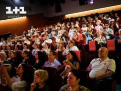  Лікарка за покликанням  на  1+1 Украина : как прошел спецпоказ сериала для медиков  Охматдета 
