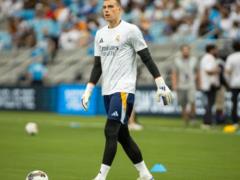Lunin: Thank you to Real Madrid patients for your skin care