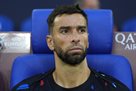Atalanta signed Patricia, releasing Musso to Atletico
