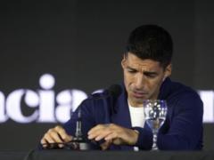 Не сдержал слез: легендарный Луис Суарес объявил о завершении карьеры в сборной Уругвая