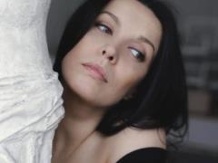 The famous Ukrainian actor spoke about her pregnancy at the age of 17 and shocked how she wanted to have an abortion