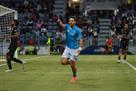 Napoli defeating Cagliari