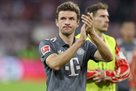 Muller and Guerreiro gratimut iz perschih hvilin against Eintracht F