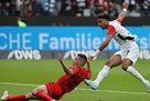 Bayern was crushed by Eintracht F s non-streaming counterattacks